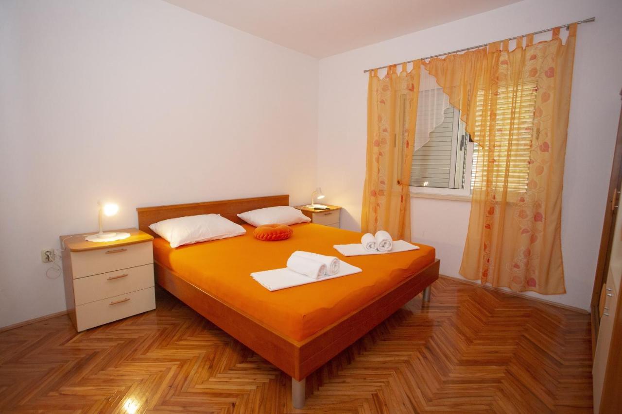 Apartments With A Parking Space Podgora, Makarska - 12816 Exterior foto